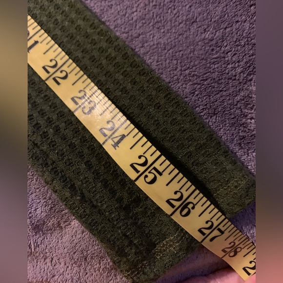 REB. in J. 220 hunters green waffle pattern look at pictures for measurements - Picture 8 of 8